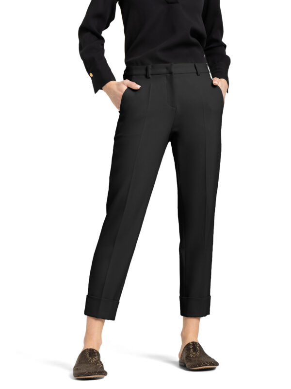Pantalón capri negro KRYSTAL - CAMBIO