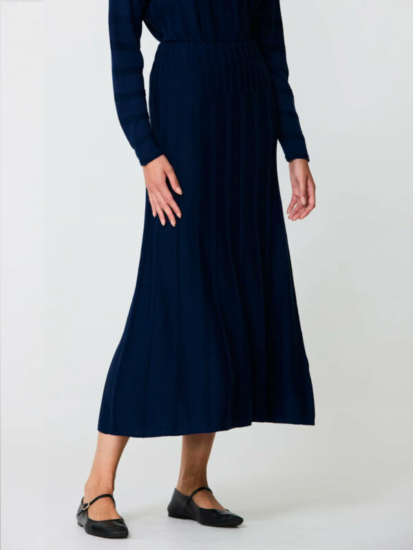 Falda midi con patrón evasé Azul marino - ESCORPION