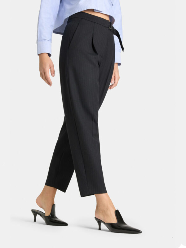 Pantalón tobillero azul oscuro con raya diplomática ELAINE PLEAT - CAMBIO