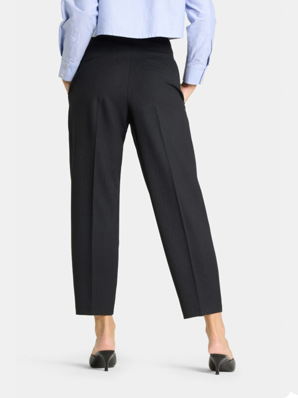 Pantalón tobillero azul oscuro con raya diplomática ELAINE PLEAT - CAMBIO - Imagen 3