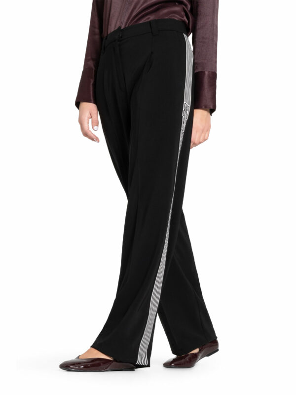 Pantalón negro con detalles laterales ETIENNE TRACK - CAMBIO